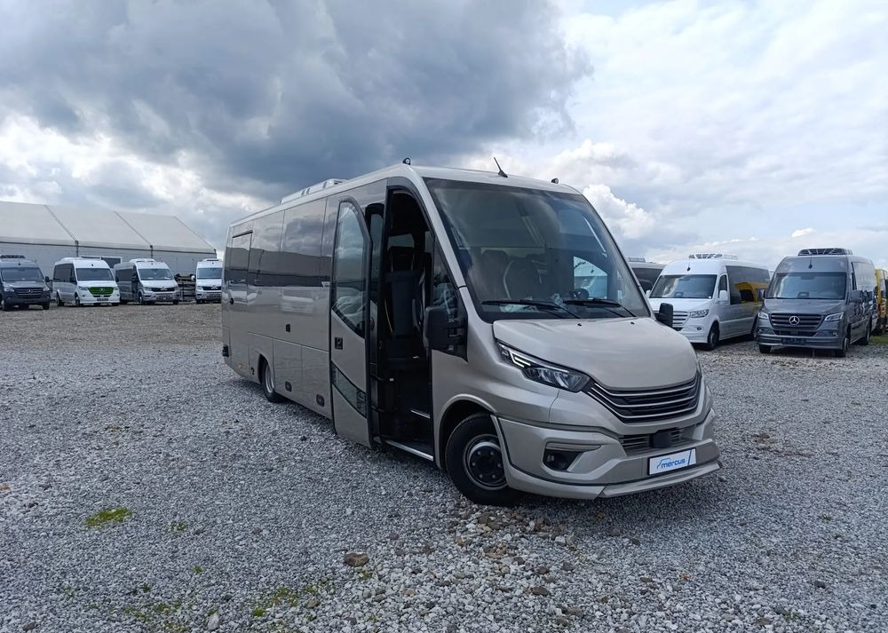 Iveco Mercus Daily 70C21 - Minibuss, Persontransport: bild 1 Iveco Mercus Daily 70C21 - Minibuss, Persontransport: bild 1