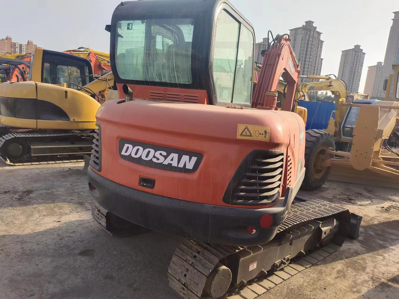 DOOSAN DX60 - Minigrävmaskin: bild 5 DOOSAN DX60 - Minigrävmaskin: bild 5