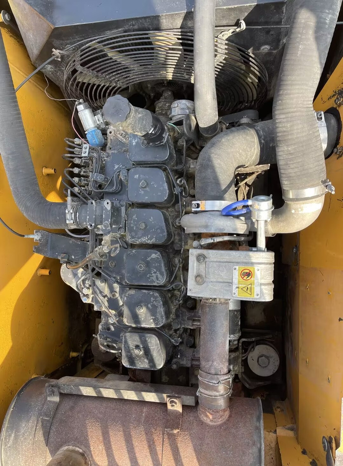 HYUNDAI 210W-9 - Grävmaskin på däck: bild 5 HYUNDAI 210W-9 - Grävmaskin på däck: bild 5