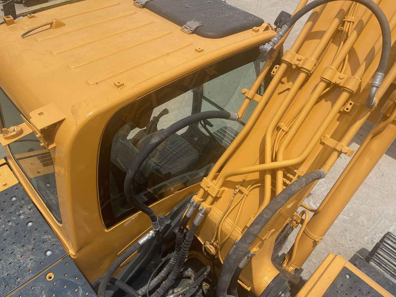 HYUNDAI 220LC-9S - Bandgrävare: bild 5 HYUNDAI 220LC-9S - Bandgrävare: bild 5