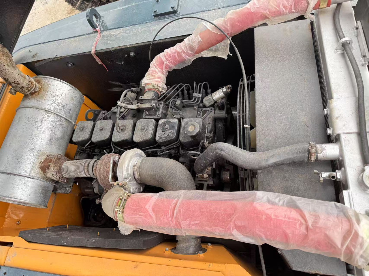 HYUNDAI R220LC-9S - Bandgrävare: bild 5 HYUNDAI R220LC-9S - Bandgrävare: bild 5