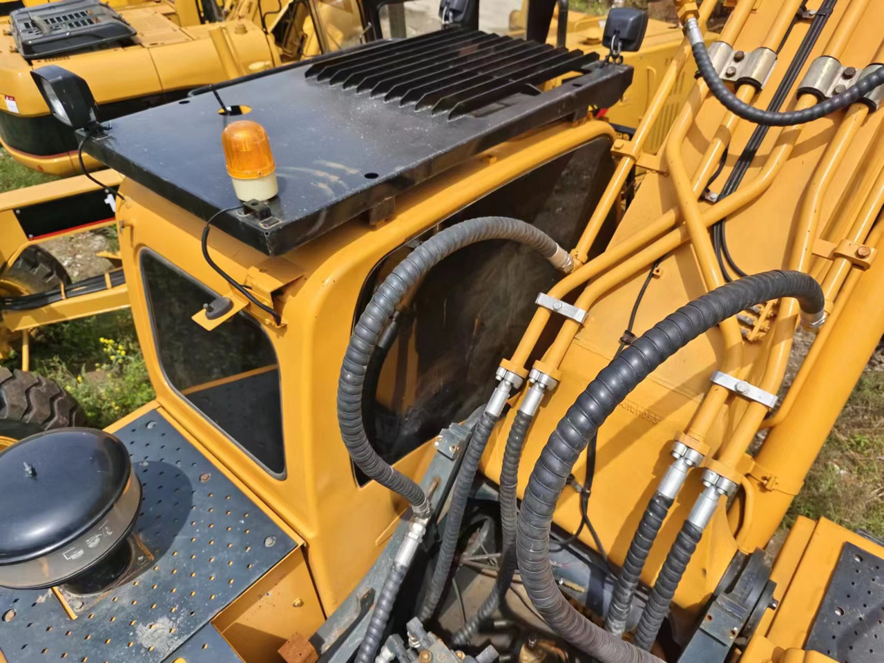 HYUNDAI R385LC-9T - Bandgrävare: bild 3 HYUNDAI R385LC-9T - Bandgrävare: bild 3