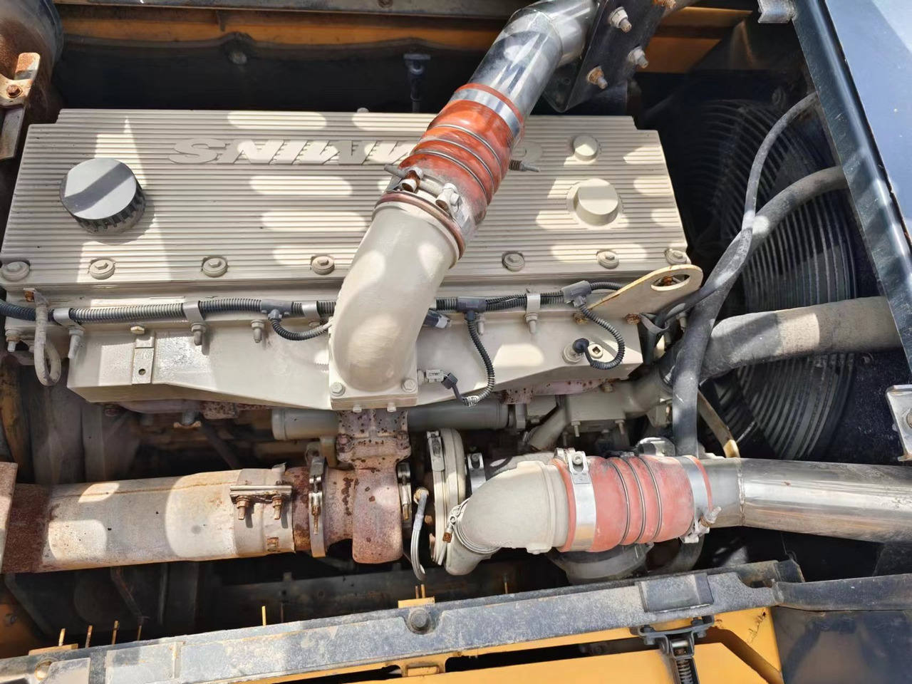 HYUNDAI R385LC-9T - Bandgrävare: bild 4 HYUNDAI R385LC-9T - Bandgrävare: bild 4