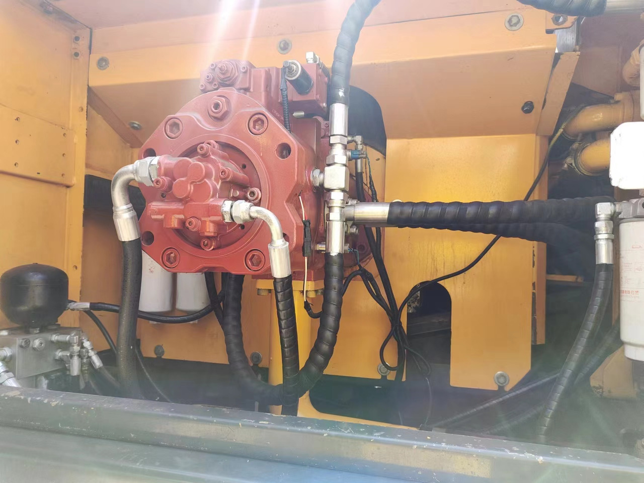 HYUNDAI R385LC-9T R305 R220 - Bandgrävare: bild 5 HYUNDAI R385LC-9T R305 R220 - Bandgrävare: bild 5