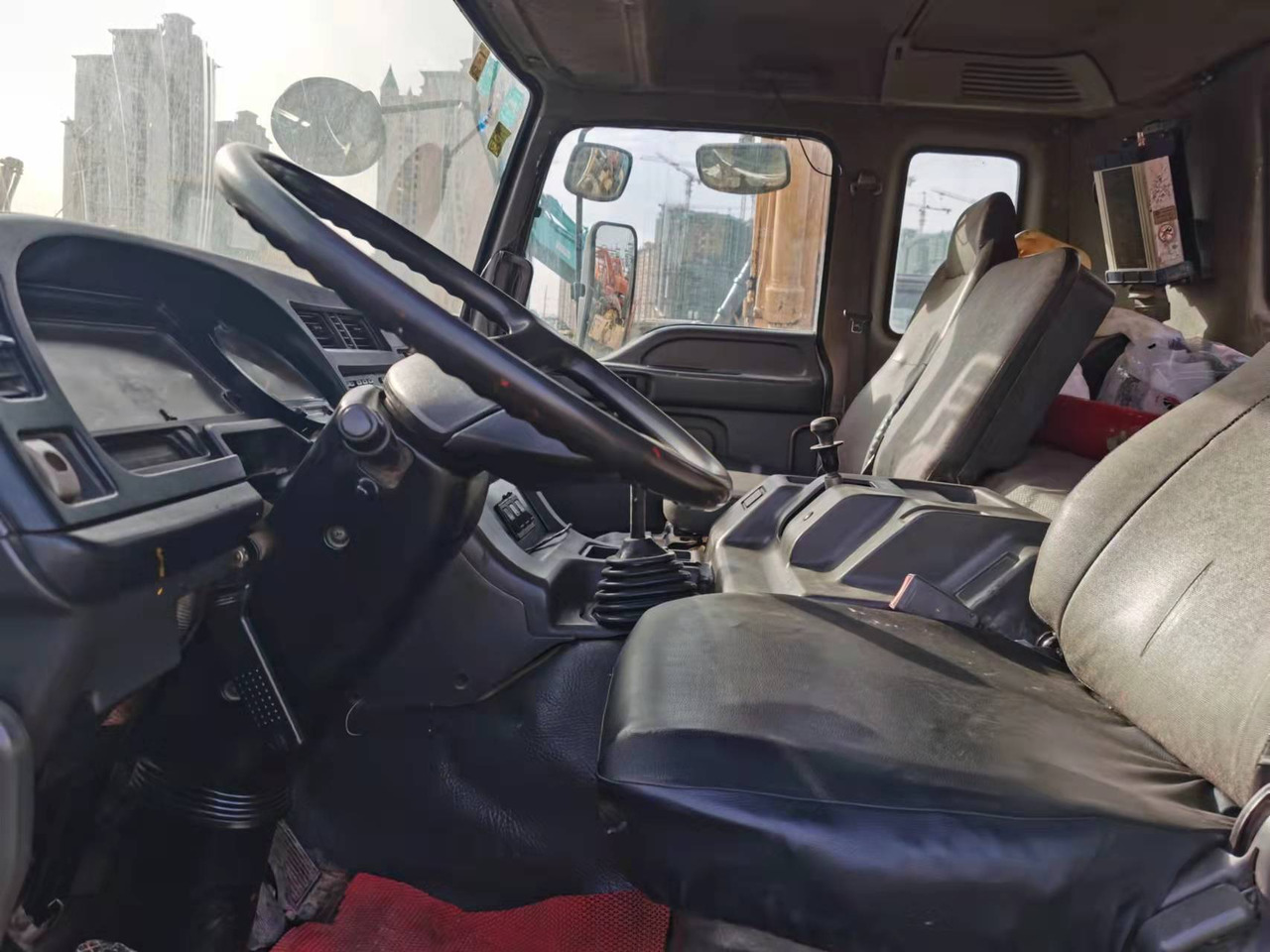 ISUZU 48M - Betongpump: bild 4 ISUZU 48M - Betongpump: bild 4