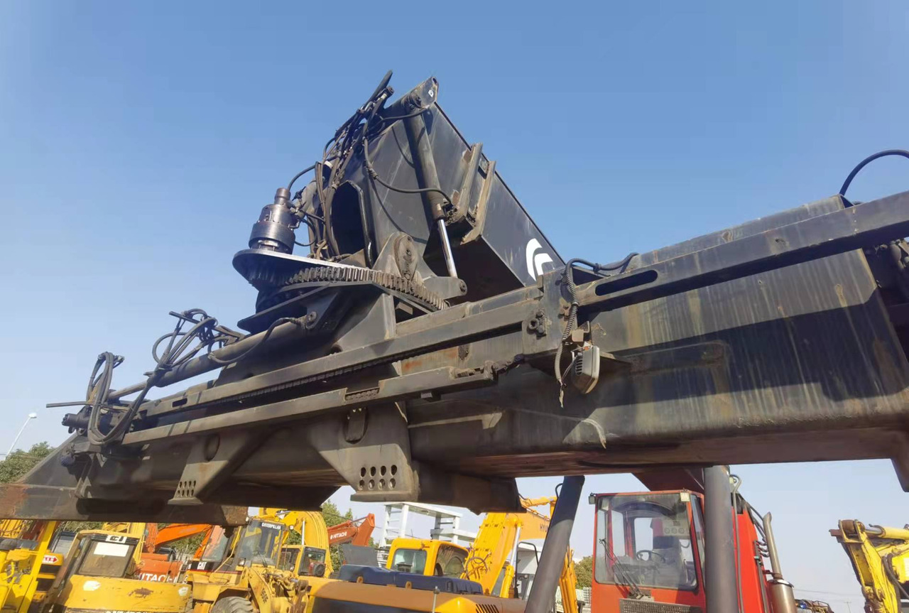 KALMAR DRF450 - Reachstacker: bild 4 KALMAR DRF450 - Reachstacker: bild 4