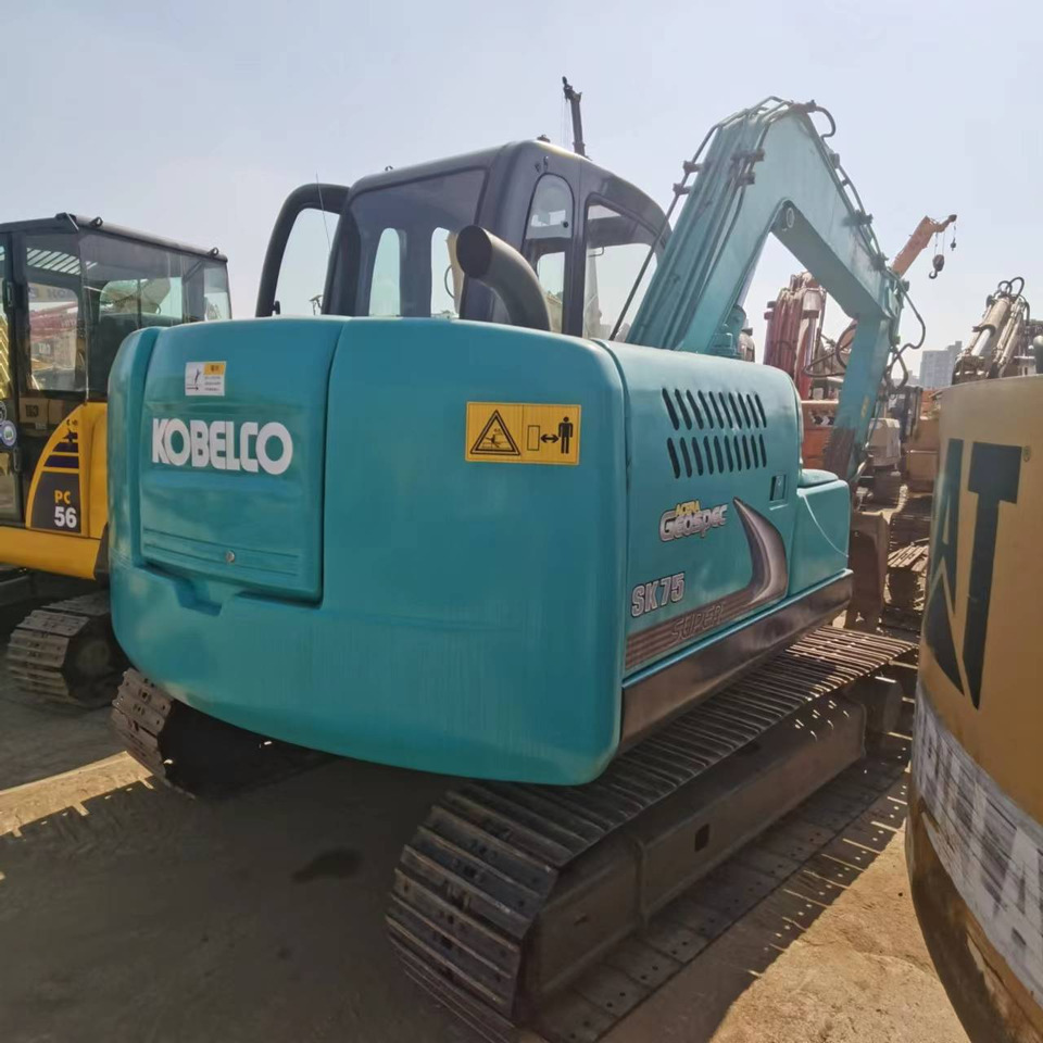 KOBELCO SK75 - Minigrävmaskin: bild 1 KOBELCO SK75 - Minigrävmaskin: bild 1