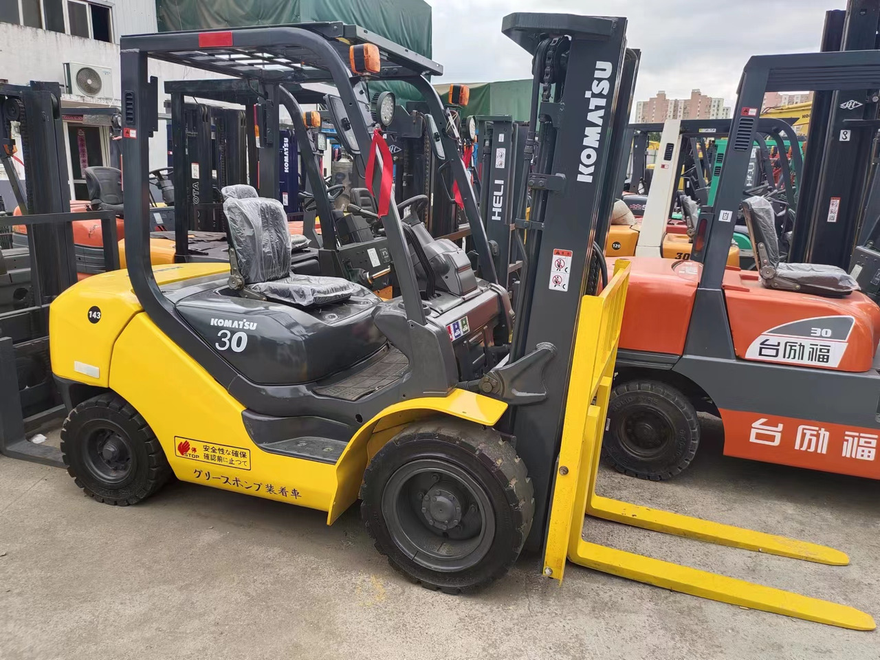 KOMATSU FD30 FD50 FD70 Japanese diesel forklift - Dieseltruck: bild 1 KOMATSU FD30 FD50 FD70 Japanese diesel forklift - Dieseltruck: bild 1