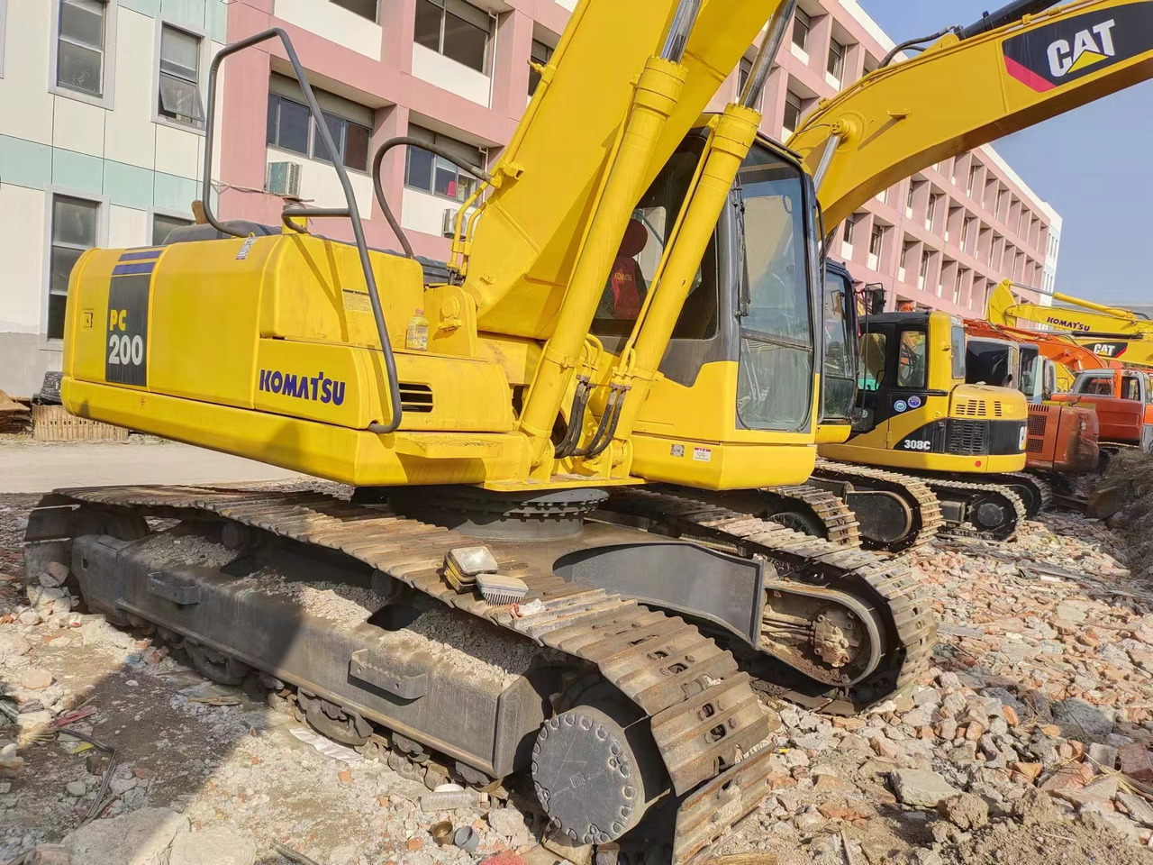 KOMATSU PC200-7 - Bandgrävare: bild 5 KOMATSU PC200-7 - Bandgrävare: bild 5