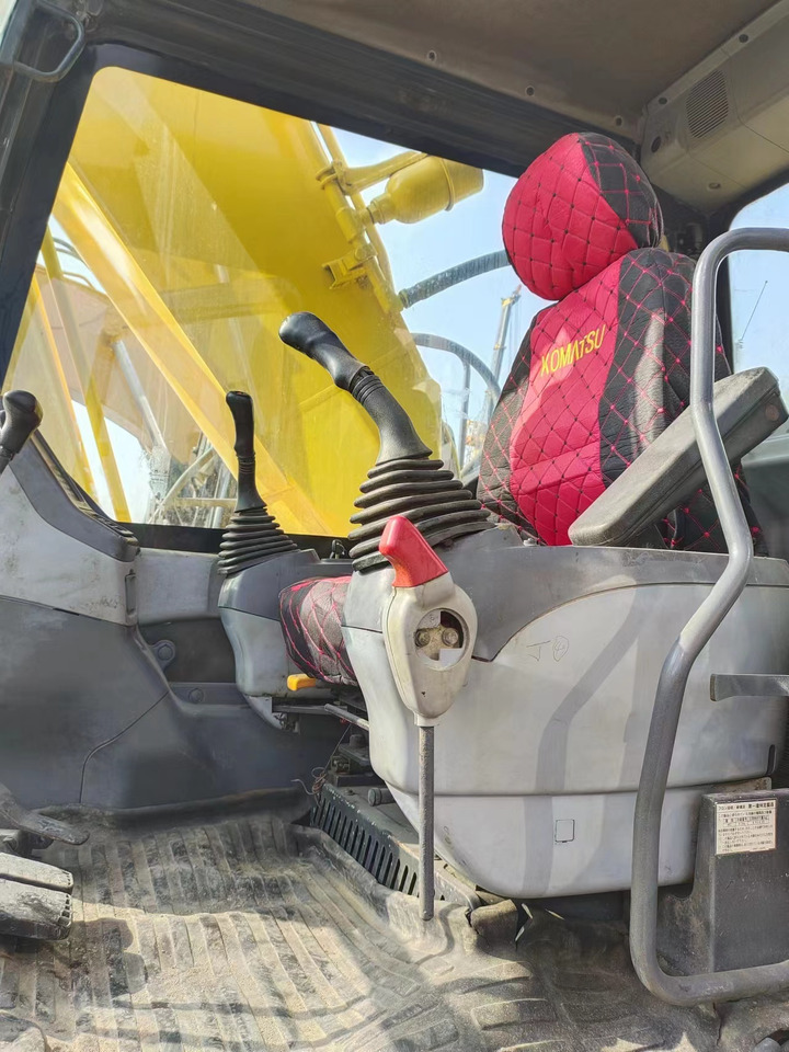 KOMATSU PC200-7 - Bandgrävare: bild 3 KOMATSU PC200-7 - Bandgrävare: bild 3