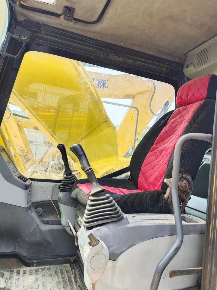 KOMATSU PC200-7 - Bandgrävare: bild 4 KOMATSU PC200-7 - Bandgrävare: bild 4