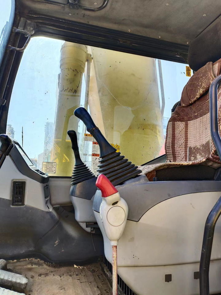 KOMATSU PC300-7 - Bandgrävare: bild 5 KOMATSU PC300-7 - Bandgrävare: bild 5