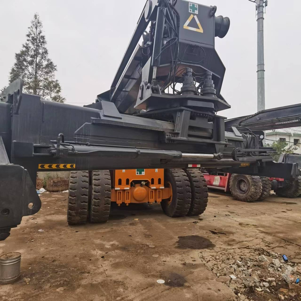 LIEBHERR 278 - Reachstacker: bild 3 LIEBHERR 278 - Reachstacker: bild 3