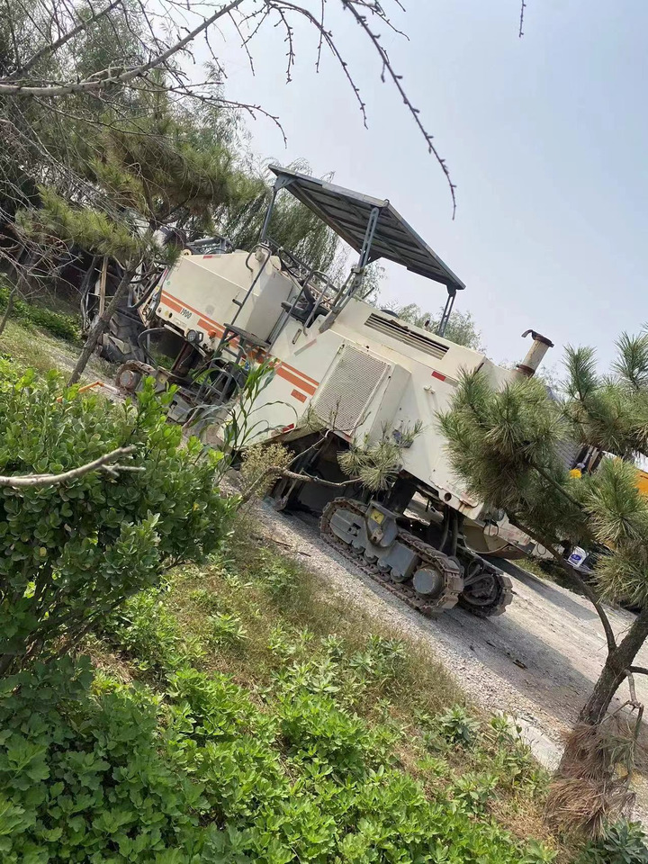 WIRTGEN 1900 - Asfaltfräs: bild 2 WIRTGEN 1900 - Asfaltfräs: bild 2