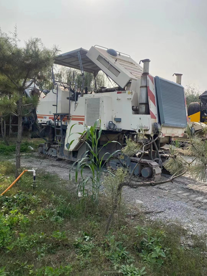 WIRTGEN 1900 - Asfaltfräs: bild 4 WIRTGEN 1900 - Asfaltfräs: bild 4