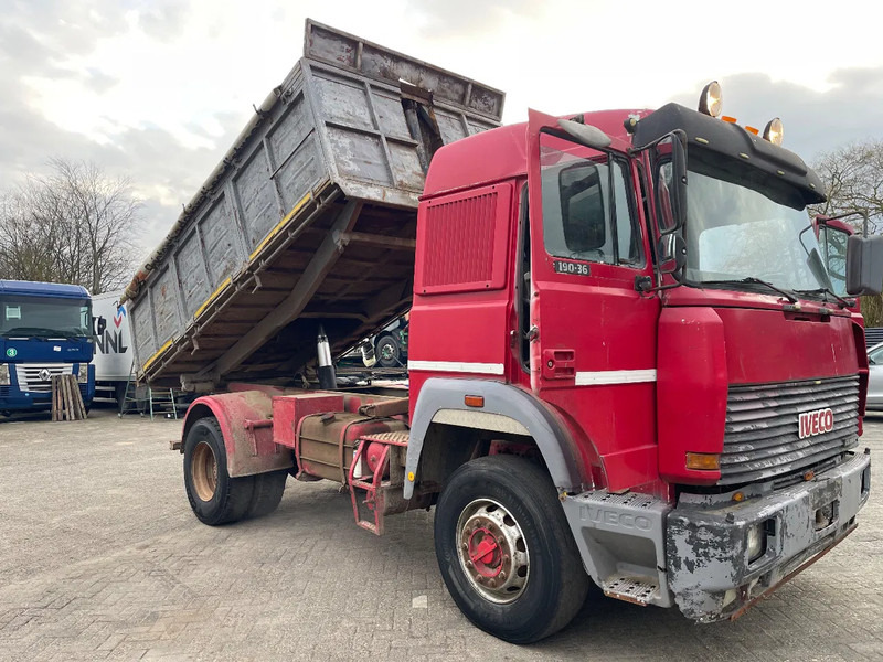 Iveco Turbostar 190.36 TIPPER - Tippbil lastbil: bild 1 Iveco Turbostar 190.36 TIPPER - Tippbil lastbil: bild 1