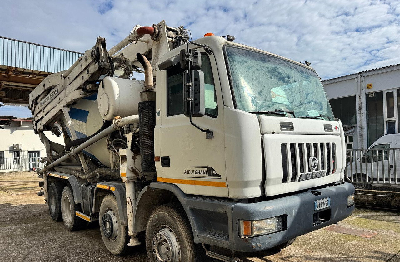 Betonpompa 28MT CIFA ASTRA HD84.38 - Betongbil med pump: bild 1 Betonpompa 28MT CIFA ASTRA HD84.38 - Betongbil med pump: bild 1