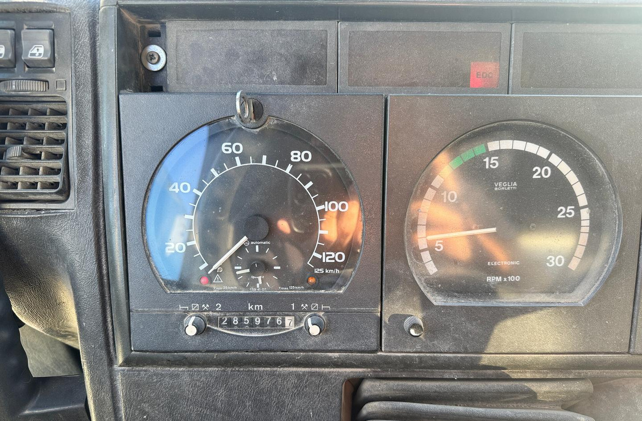 Betonpompa CIFA Iveco Trakker 410E44 - Betongbil med pump: bild 3 Betonpompa CIFA Iveco Trakker 410E44 - Betongbil med pump: bild 3