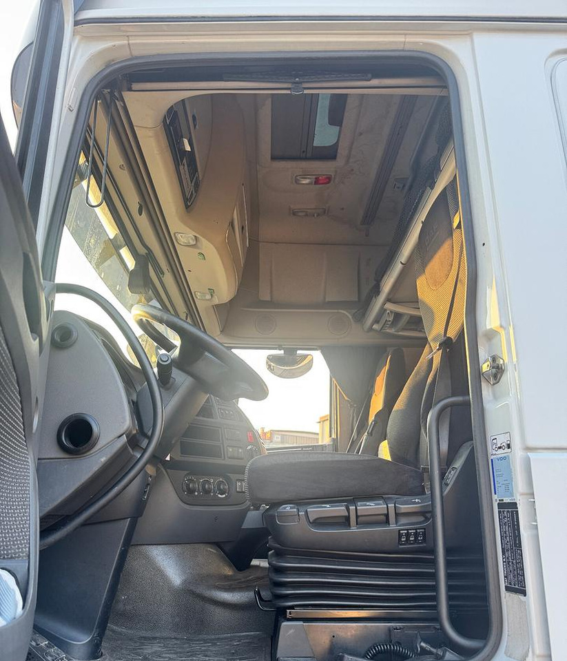 DAF XF 460 FT - 2017 - IMPIANTO RIBALTABILE - Dragbil: bild 3 DAF XF 460 FT - 2017 - IMPIANTO RIBALTABILE - Dragbil: bild 3