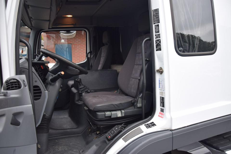 Bärgningsbil Mercedes-Benz Atego 818 Abschepp. Seilwinde AHK Klima Liege: bild 15 Bärgningsbil Mercedes-Benz Atego 818 Abschepp. Seilwinde AHK Klima Liege: bild 15