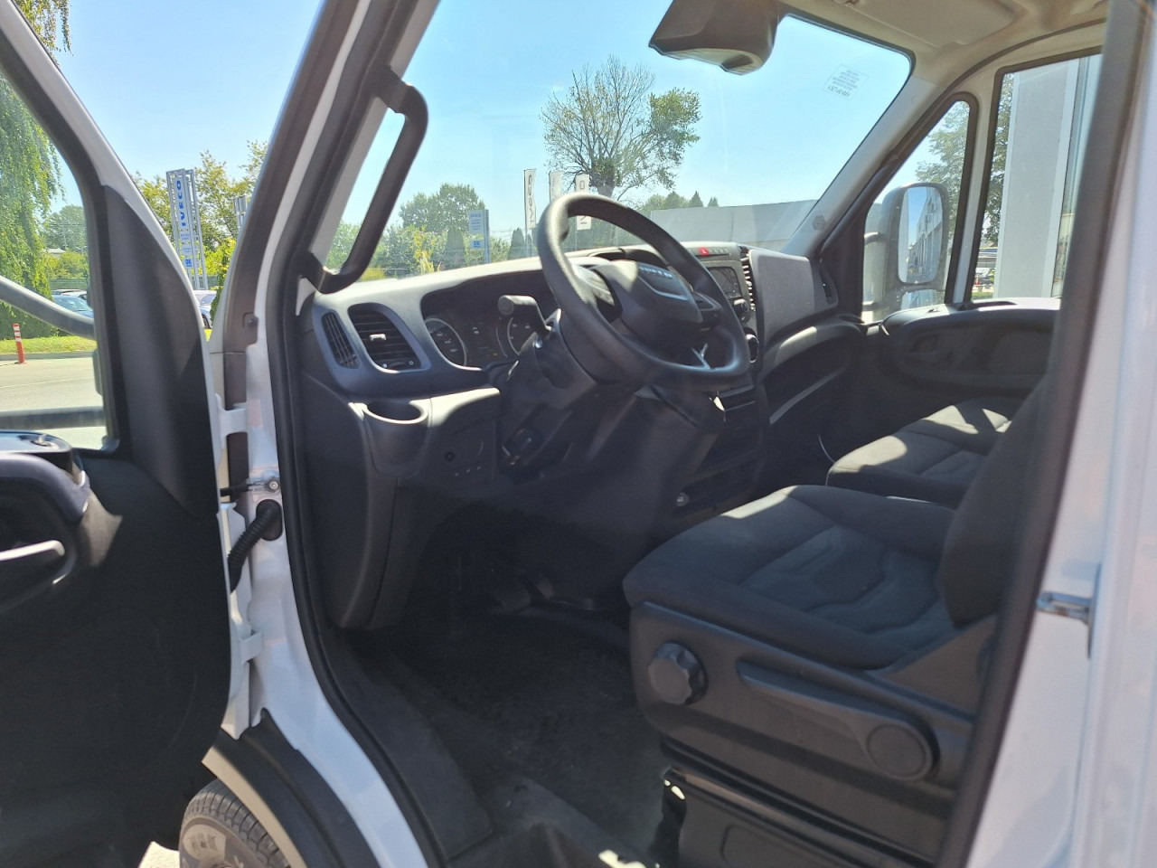 IVECO DAILY 72C18 A8 34m3 - Skåpbil: bild 3 IVECO DAILY 72C18 A8 34m3 - Skåpbil: bild 3