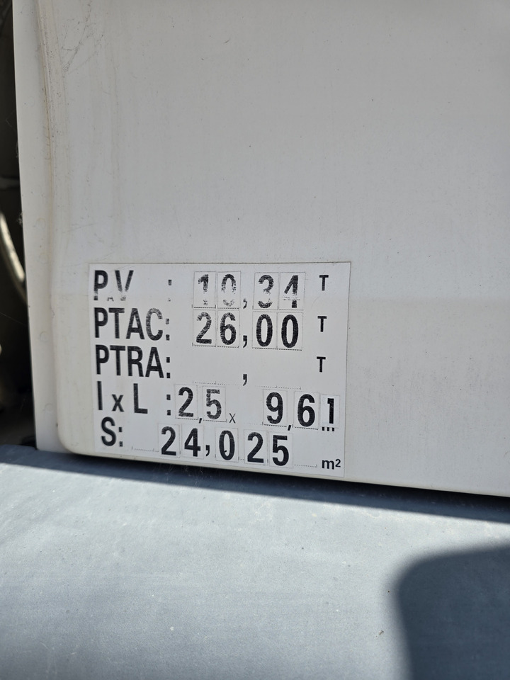 MAN TGA 26-320 - Tankbil: bild 2 MAN TGA 26-320 - Tankbil: bild 2