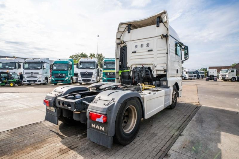 MAN TGX 18 460 XLX BLS+INTARDER+ADR+KIPHYDR. - Dragbil: bild 4 MAN TGX 18 460 XLX BLS+INTARDER+ADR+KIPHYDR. - Dragbil: bild 4