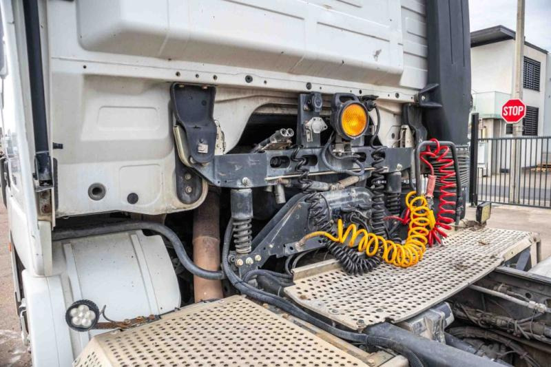 Mercedes ACTROS 1844 LS-MP3+E5+VOITH - Dragbil: bild 5 Mercedes ACTROS 1844 LS-MP3+E5+VOITH - Dragbil: bild 5