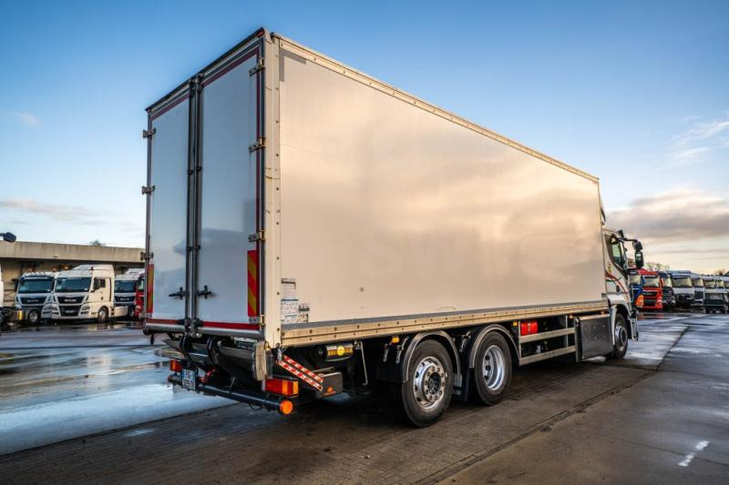 Iveco STRALIS 400 CNG // HAYON DHOLLANDIA - Lastbil med skåp: bild 4 Iveco STRALIS 400 CNG // HAYON DHOLLANDIA - Lastbil med skåp: bild 4