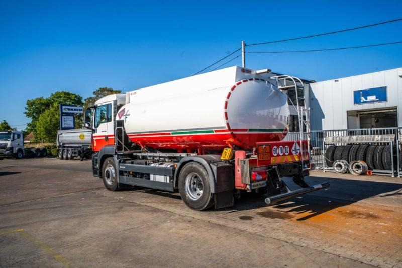 MAN TGS 18.400 4x4H +CM 11.500L /4 COMP - Tankbil: bild 5 MAN TGS 18.400 4x4H +CM 11.500L /4 COMP - Tankbil: bild 5