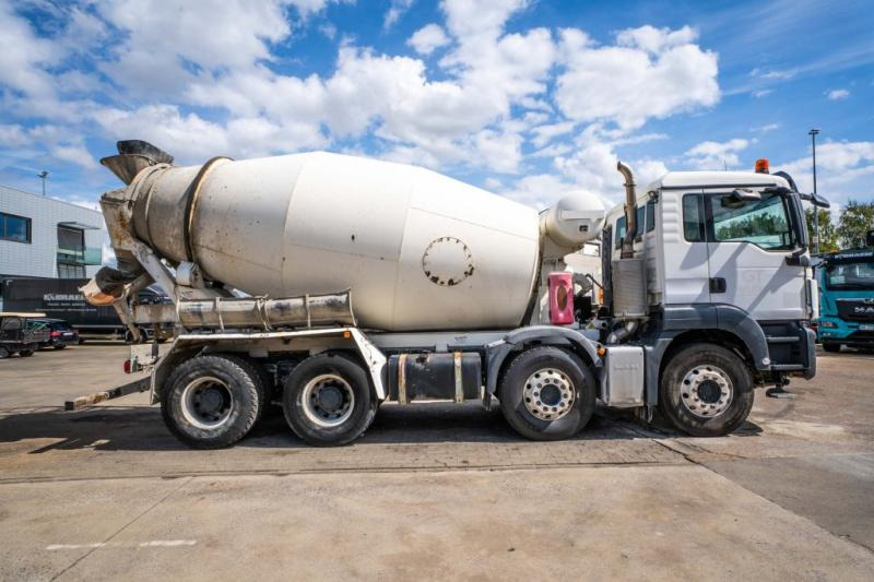 MAN TGS 32 360 BB+ LIEBHERR 9m3 - Betongbil: bild 3 MAN TGS 32 360 BB+ LIEBHERR 9m3 - Betongbil: bild 3