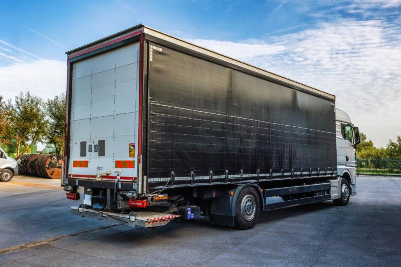 MAN TGX 18.400 XLX+HAYON - Kapellbil: bild 5 MAN TGX 18.400 XLX+HAYON - Kapellbil: bild 5