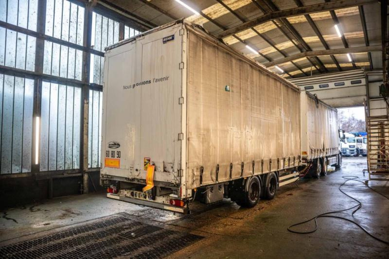 ROBUSTE-KAISER GRAND VOLUME+TOIT DECOUVRABLE - Kapellsläp: bild 3 ROBUSTE-KAISER GRAND VOLUME+TOIT DECOUVRABLE - Kapellsläp: bild 3