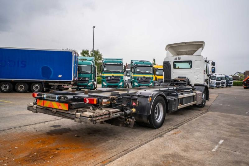 Renault D WIDE 380 DXI+DHOLLANDIA 1.5 T - Containerbil/ Växelflak lastbil: bild 4 Renault D WIDE 380 DXI+DHOLLANDIA 1.5 T - Containerbil/ Växelflak lastbil: bild 4