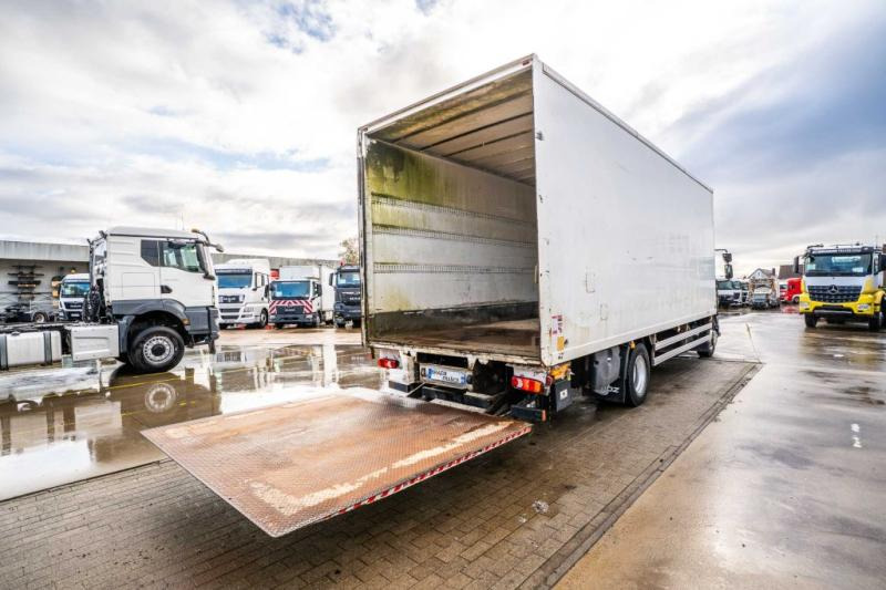 Lastbil med skåp Renault MIDLUM 220 (16T)+ DHOLLANDIA 2T.: bild 7