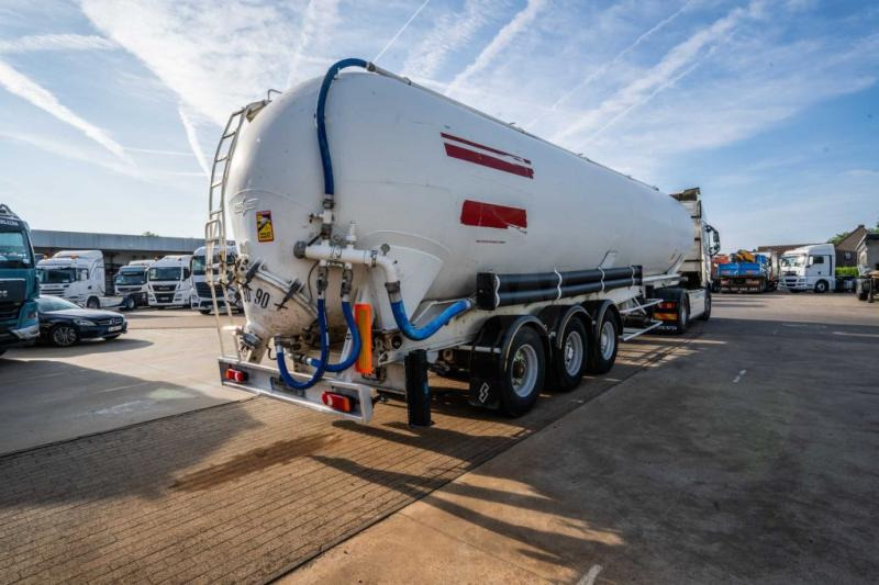SPITZER SILO SK2458 CAL 60m3 - Bulktrailer: bild 4 SPITZER SILO SK2458 CAL 60m3 - Bulktrailer: bild 4