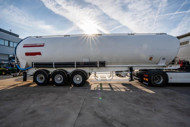 SPITZER SILO SK2458 CAL 60m3 - Bulktrailer: bild 3 SPITZER SILO SK2458 CAL 60m3 - Bulktrailer: bild 3