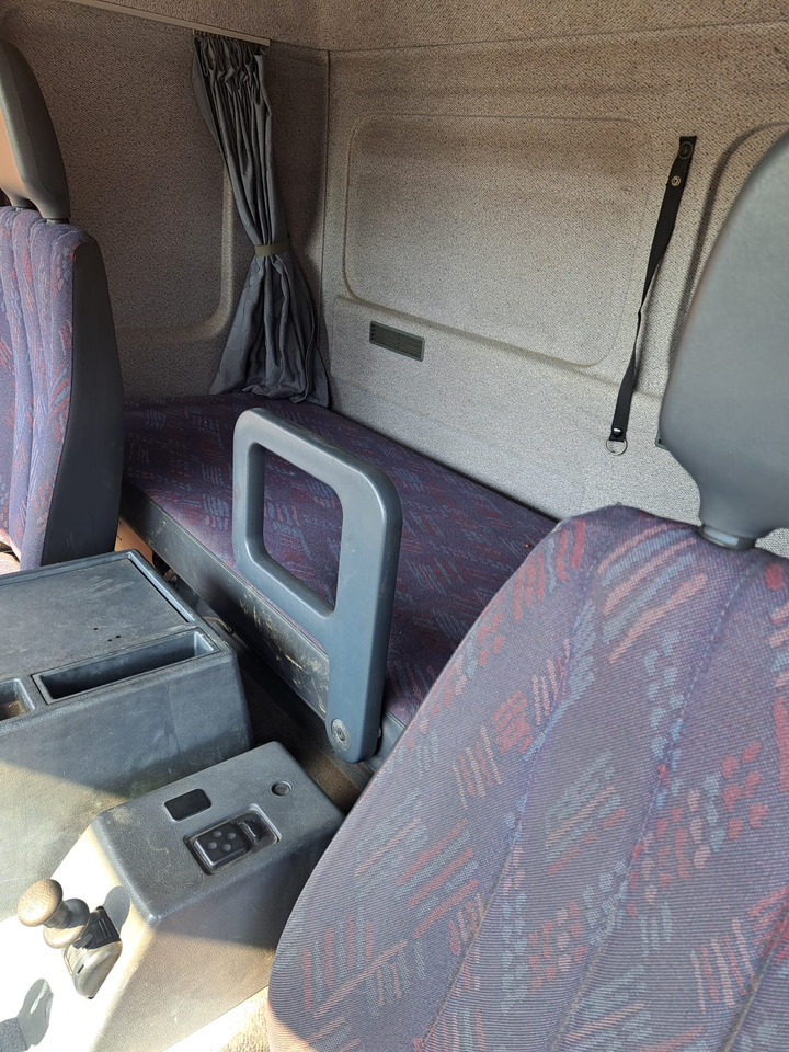 MERCEDES-BENZ 1823 - Biltransportbil lastbil: bild 5 MERCEDES-BENZ 1823 - Biltransportbil lastbil: bild 5