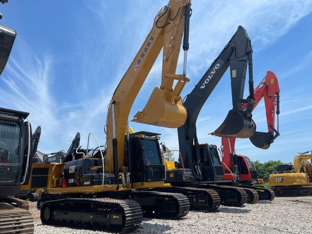 CAT 323D2 - Bandgrävare: bild 5 CAT 323D2 - Bandgrävare: bild 5