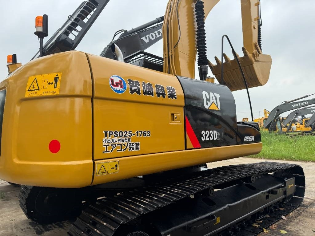 CAT 323D2 - Bandgrävare: bild 5 CAT 323D2 - Bandgrävare: bild 5