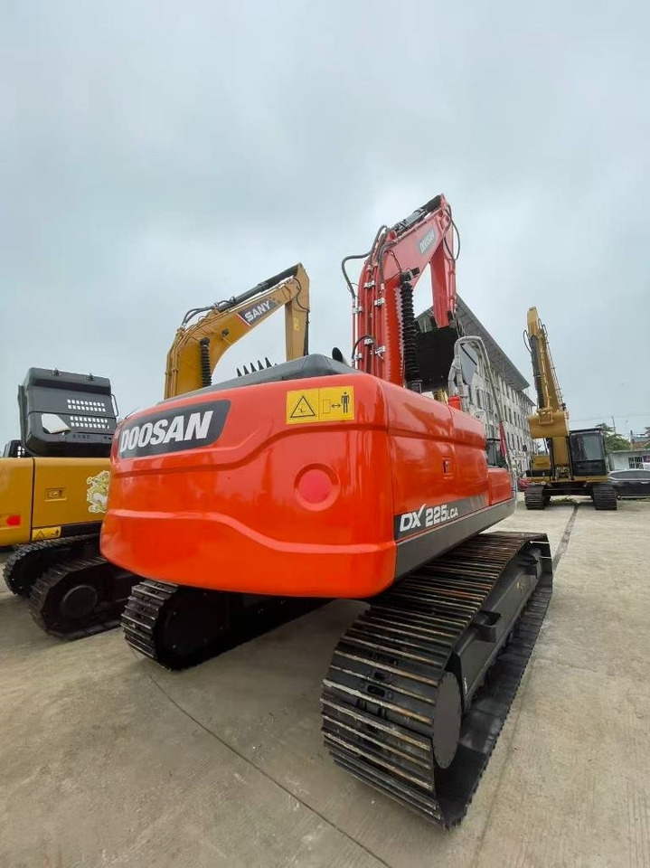 Doosan DX 225 LC - Bandgrävare: bild 4 Doosan DX 225 LC - Bandgrävare: bild 4
