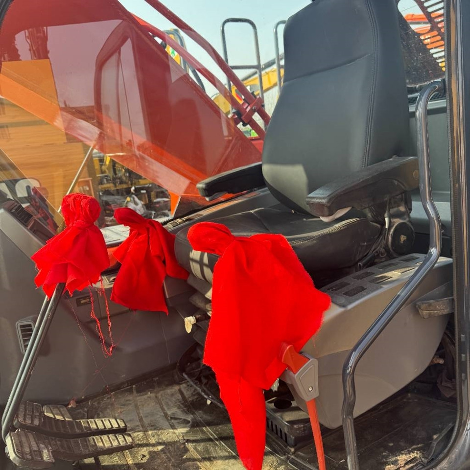 Doosan DX 300 - Bandgrävare: bild 4 Doosan DX 300 - Bandgrävare: bild 4