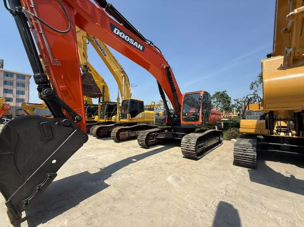 Doosan DX 340 - Bandgrävare: bild 3 Doosan DX 340 - Bandgrävare: bild 3