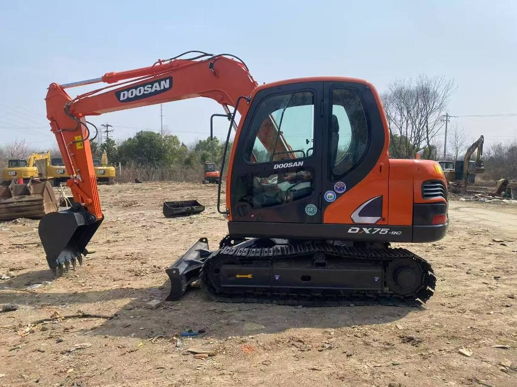 Doosan DX 75-9 C - Minigrävmaskin: bild 1 Doosan DX 75-9 C - Minigrävmaskin: bild 1