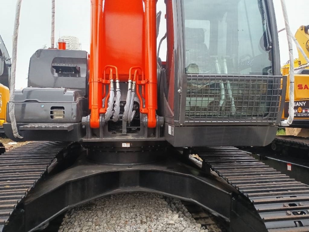 Ny Bandgrävare Hitachi ZX 200: bild 7 Ny Bandgrävare Hitachi ZX 200: bild 7