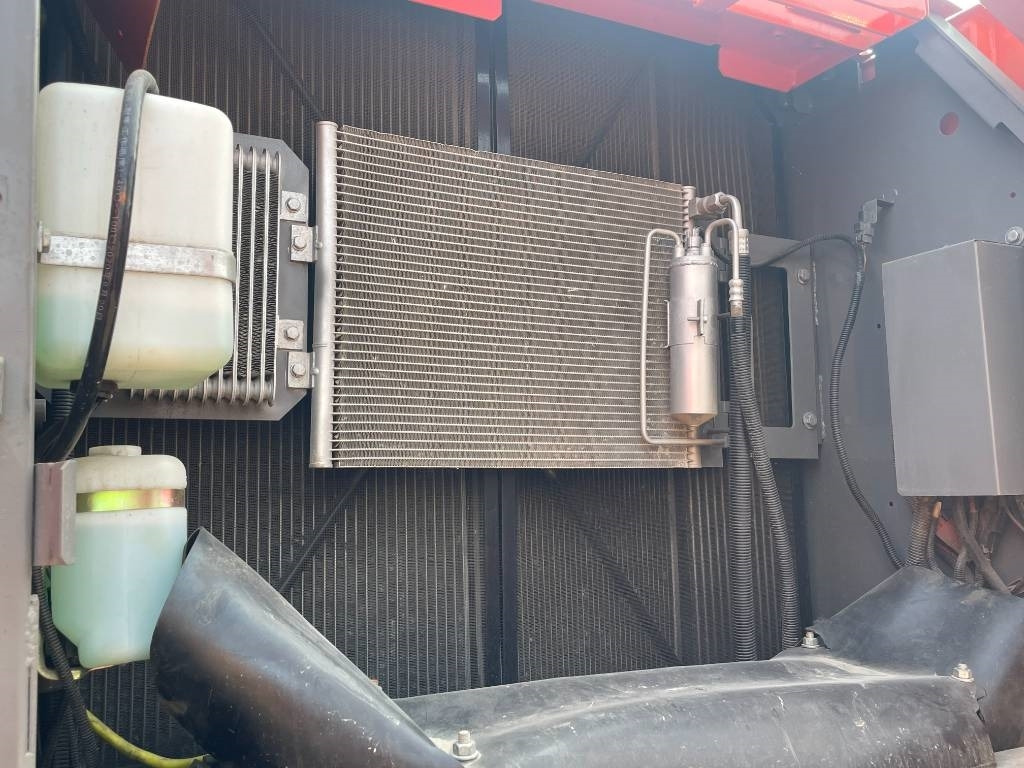 Hitachi ZX 210 - Bandgrävare: bild 3 Hitachi ZX 210 - Bandgrävare: bild 3