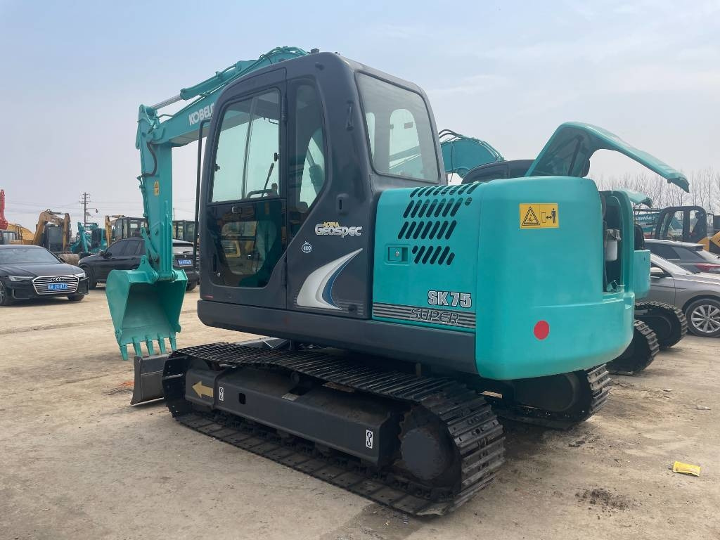 Kobelco SK 75 - Minigrävmaskin: bild 1 Kobelco SK 75 - Minigrävmaskin: bild 1