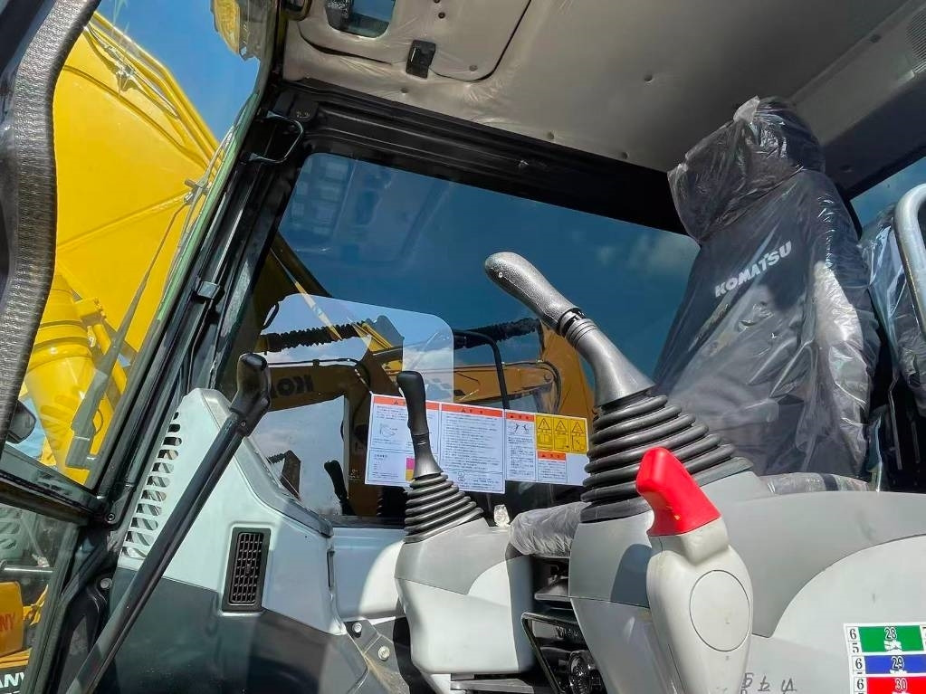 Komatsu PC 130  - Bandgrävare: bild 2 Komatsu PC 130  - Bandgrävare: bild 2