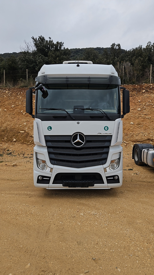 Mercedes-Benz Actros 1851 - Dragbil: bild 4 Mercedes-Benz Actros 1851 - Dragbil: bild 4