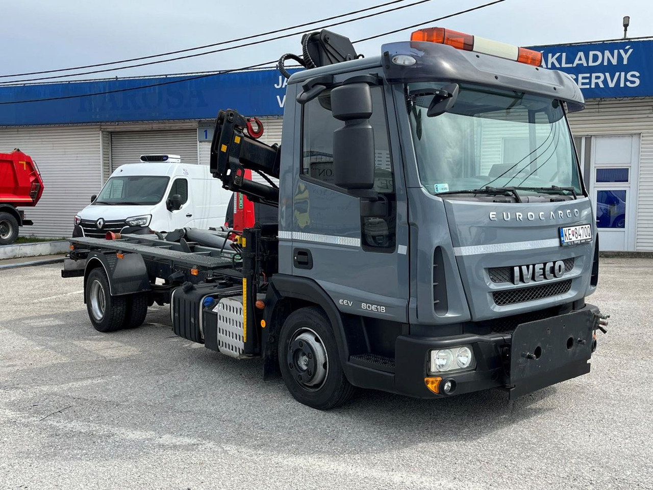 Iveco EuroCargo, 80E18, Hákový nosič kontajnerov - Lastväxlare lastbil, Kranbil: bild 1 Iveco EuroCargo, 80E18, Hákový nosič kontajnerov - Lastväxlare lastbil, Kranbil: bild 1